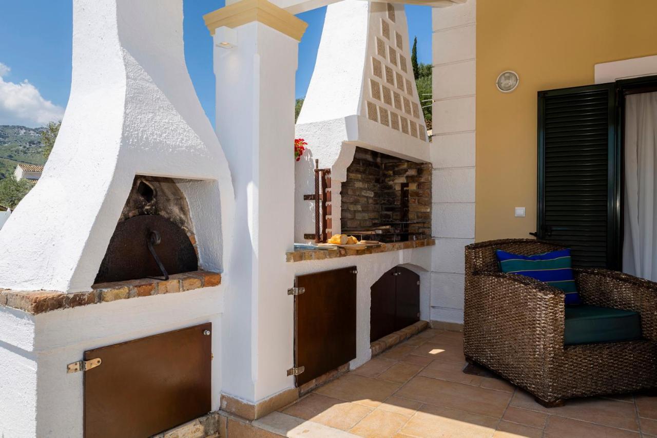Solaris Methea- Luxury Central Villa By The Castle Kassiopi Zewnętrze zdjęcie