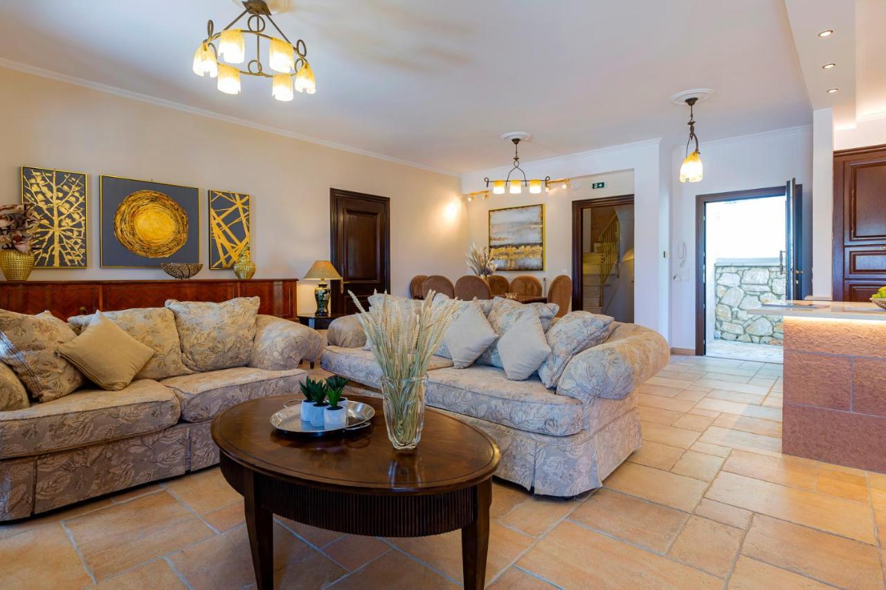 Solaris Methea- Luxury Central Villa By The Castle Kassiopi Zewnętrze zdjęcie